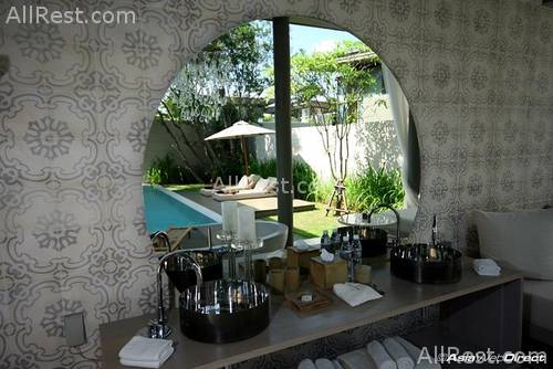 SALA Phuket Resort & Spa 9
